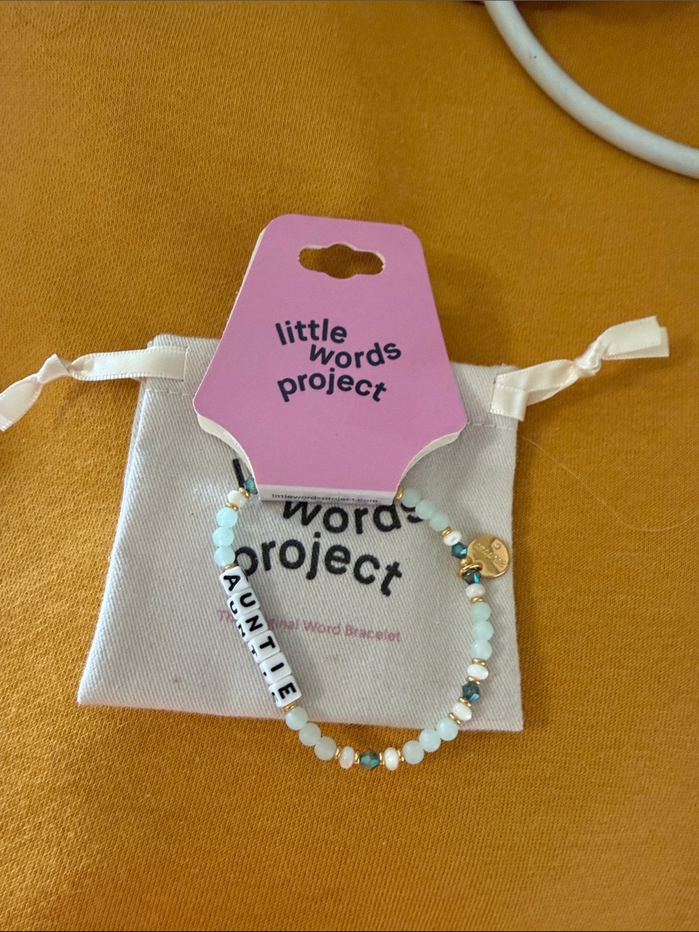 little words project 'AUNTIE' Beaded Bracelet - Light Blue and Gold